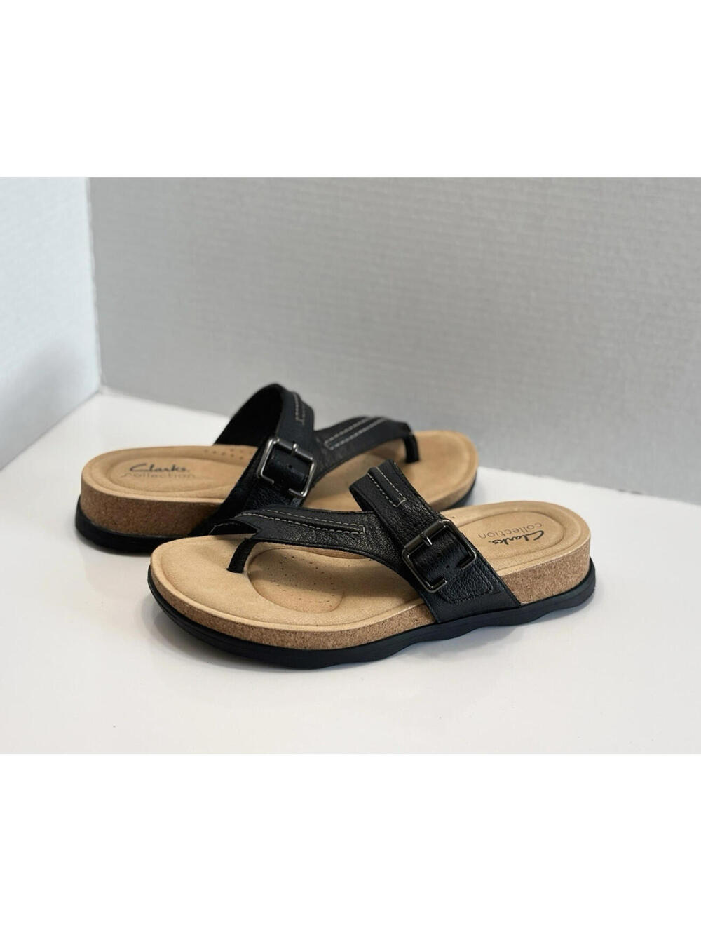 Clarks Brynn Madi Buckle Toe-Post Sandals Womens 8 Black Leather Comfort Slip On